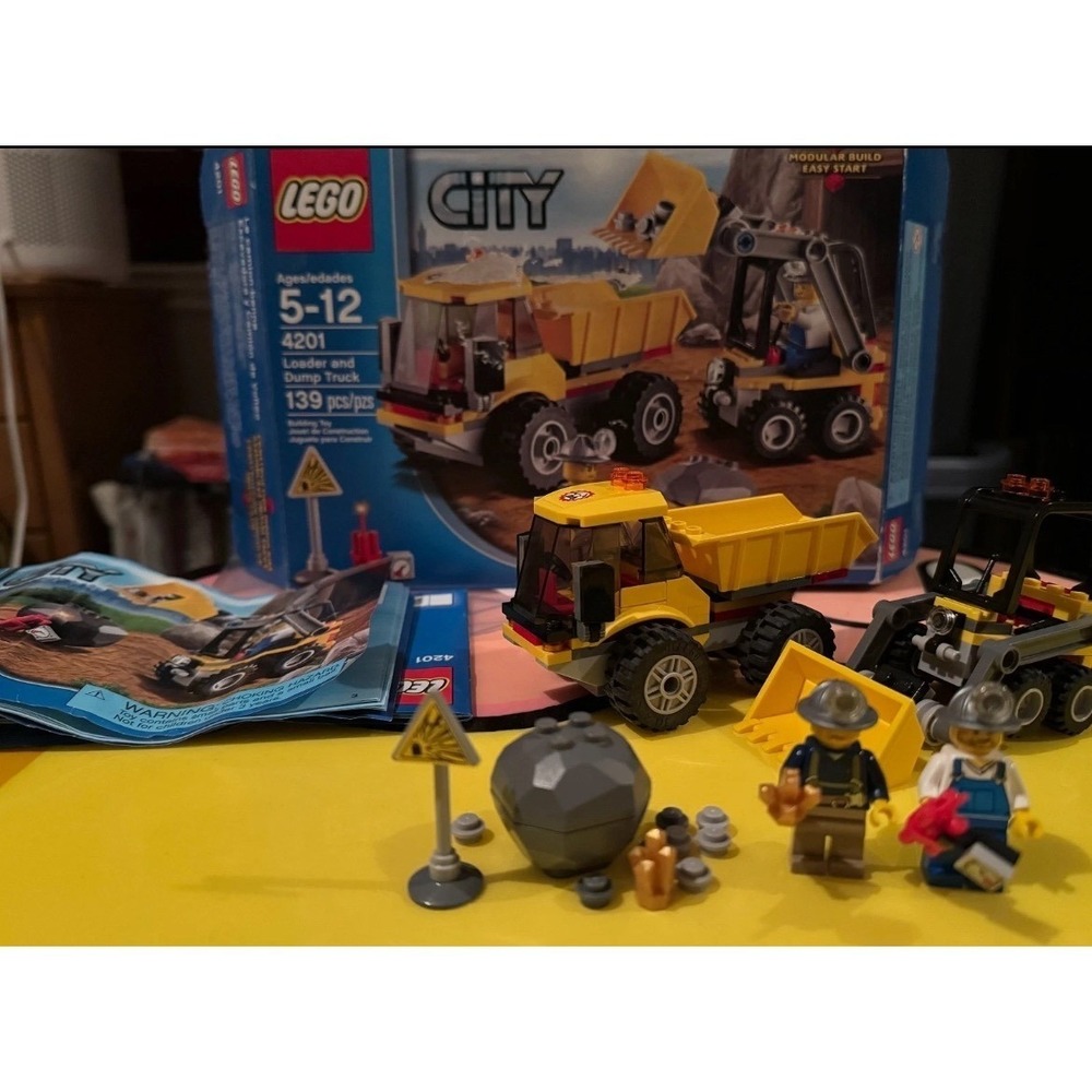 LEGO City Construction Set: 4201 Loader & Dump Truck 100% Complete Box Manual